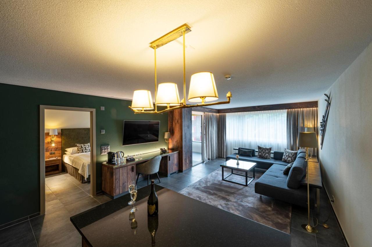 Romantik Hotel Schweizerhof Grindelwald Bagian luar foto