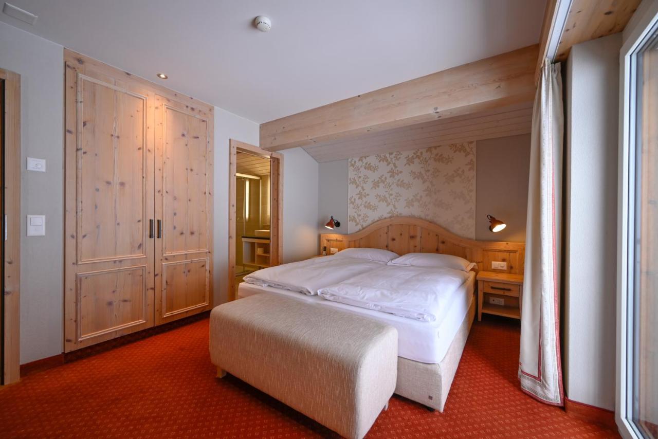 Romantik Hotel Schweizerhof Grindelwald Bagian luar foto