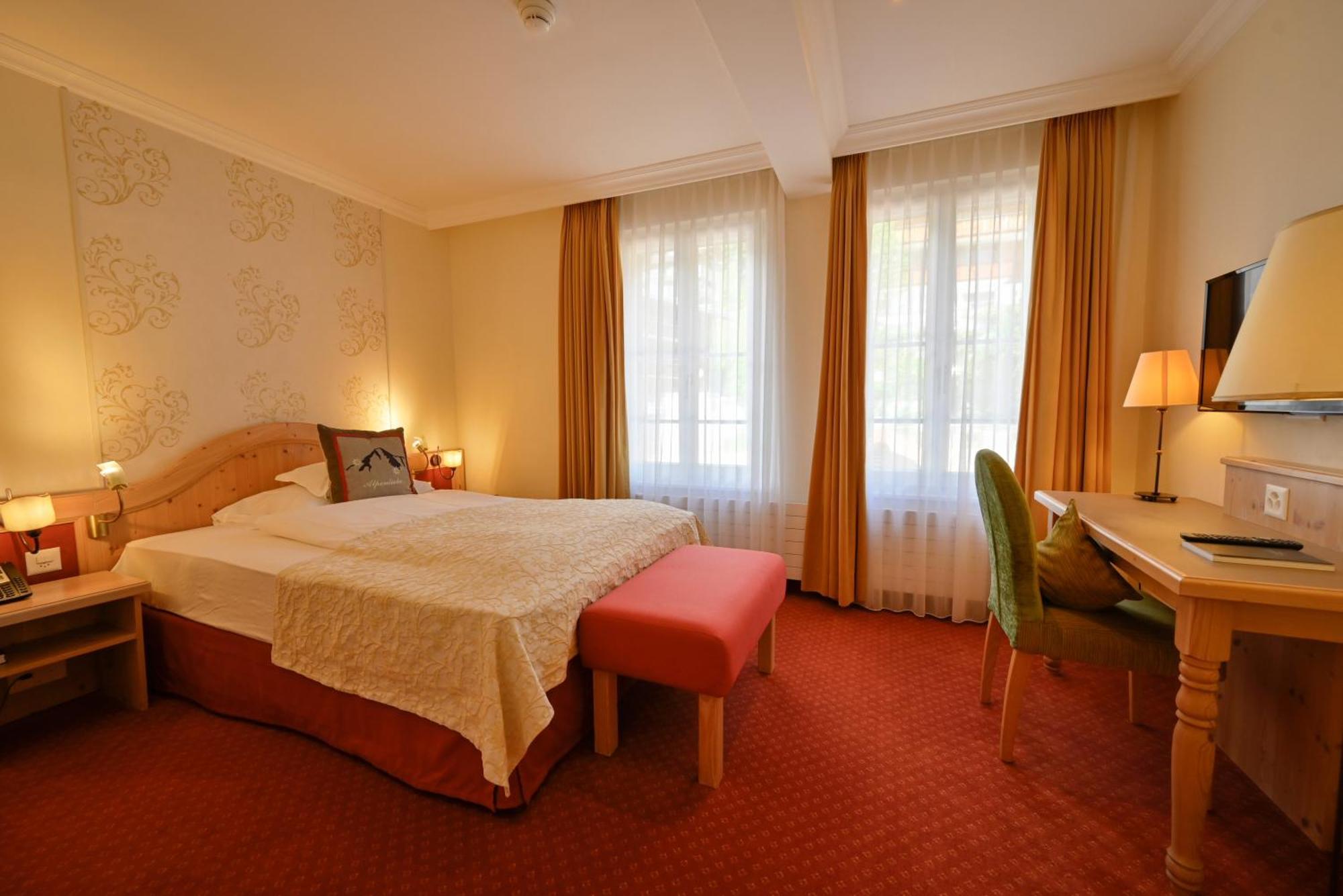 Romantik Hotel Schweizerhof Grindelwald Bagian luar foto